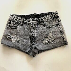 Forever 21 light Black Denim Ripped Shorts Size 27